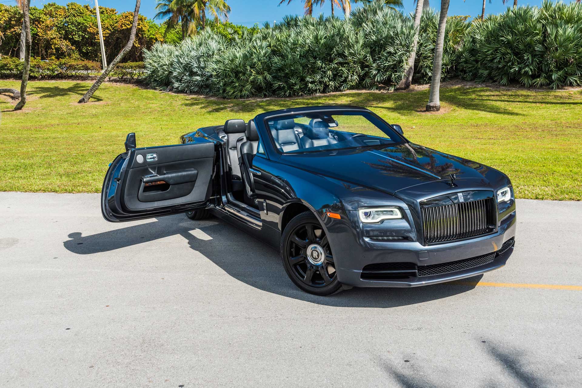 Grey Rolls Royce Dawn